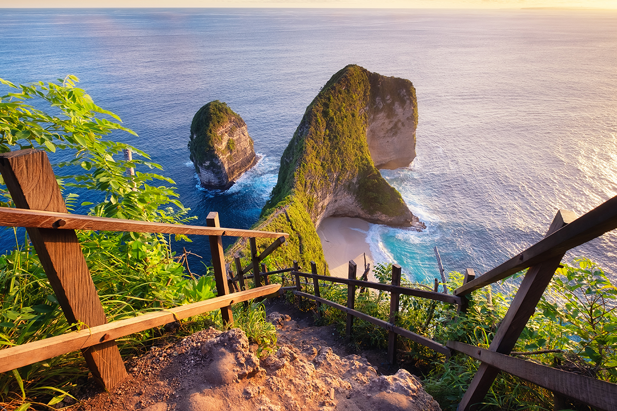 Day 04: Nusa Penida( B,L,D)